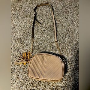 Crossbody adjustable purse